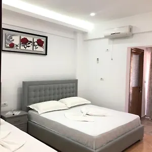 Eraldo Brahimi Apartamento Ksamil